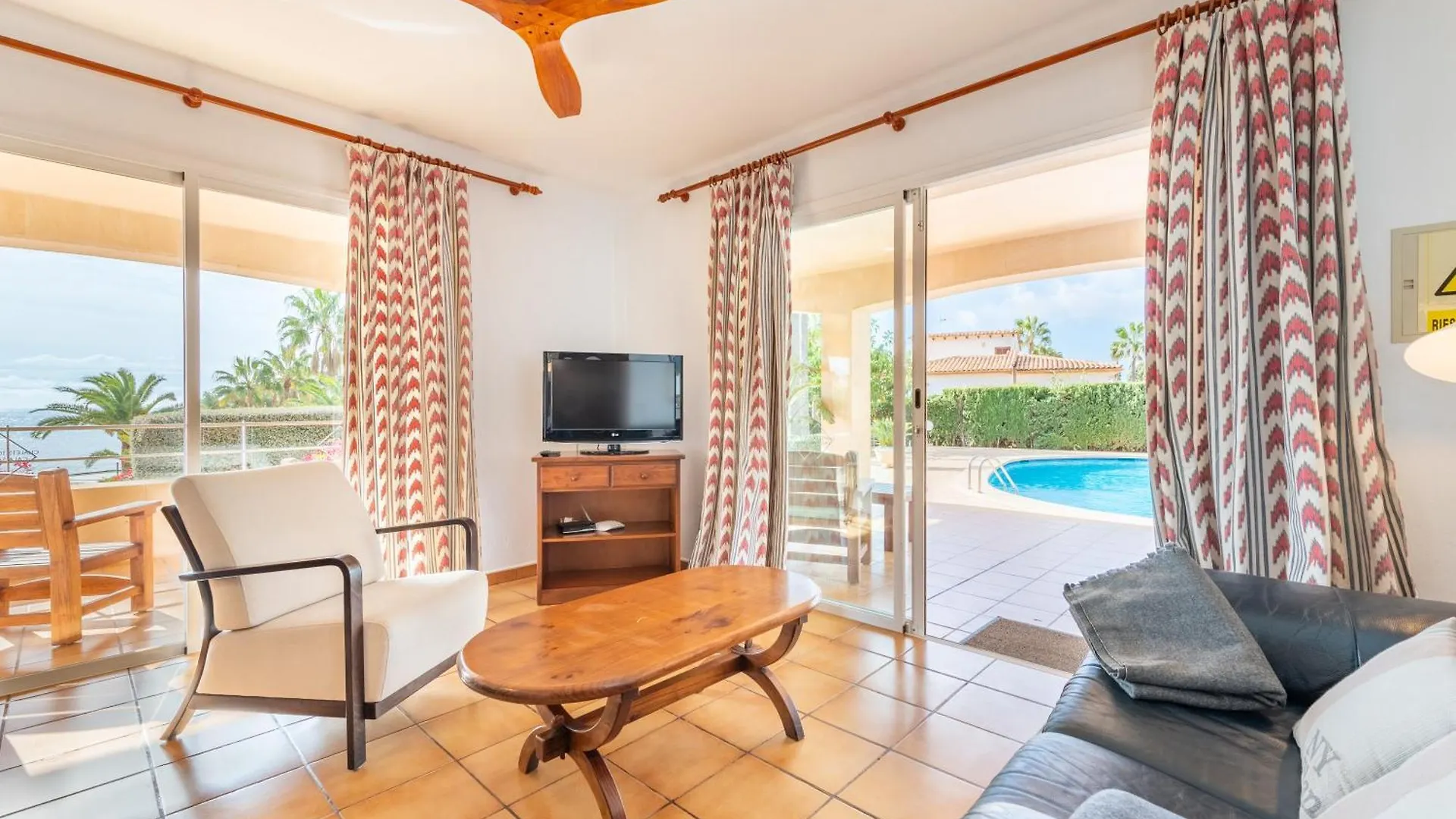 サンタニーResidencial Planta Baja Vista Marアパートメント スペイン
